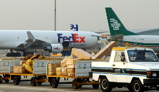 国际空运的运费是如何计算的？重量和体积重哪个对运费影响更大