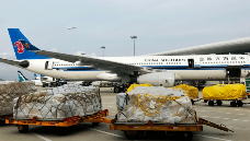 跨境电商，货运包机